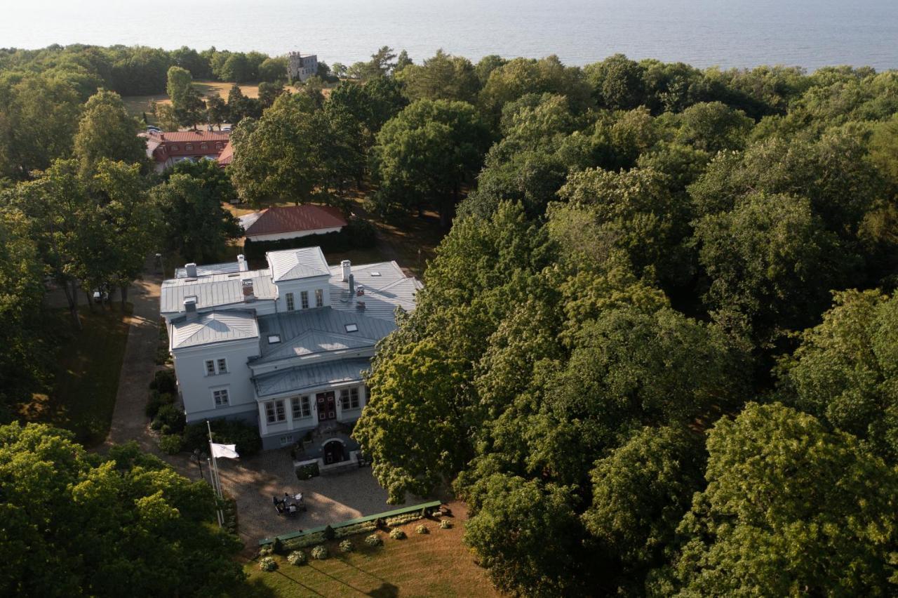 Saka Manor Hotel Exterior foto